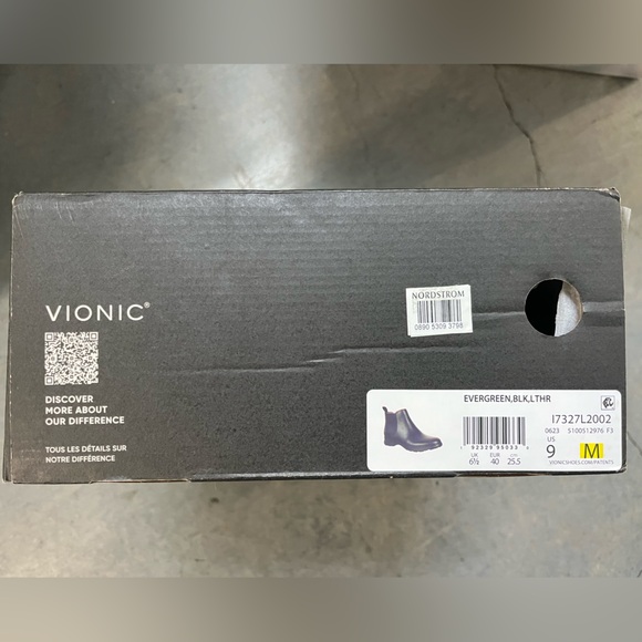 NIB Vionic | Evergreen Chelsea Boot | Black | Size 9 - Picture 4 of 8